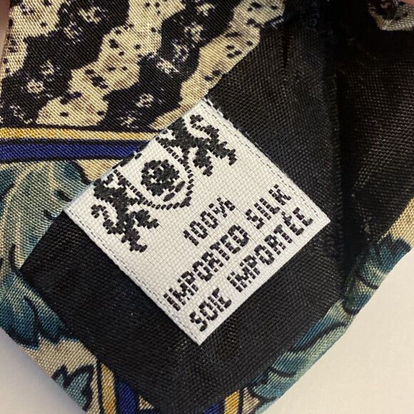 The Metropolitan Museum of Art Men's Tie Green Black 100% Silk Made in Canada - Picture 3 of 9